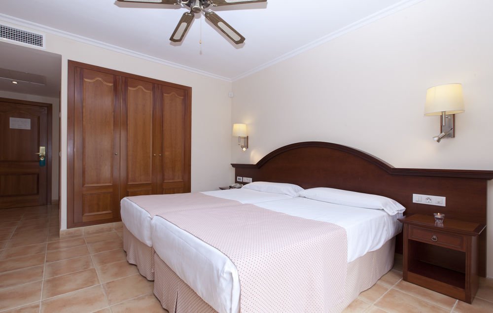 Отель Valentin Star Menorca - Adults Only Сьюдадела Экстерьер фото